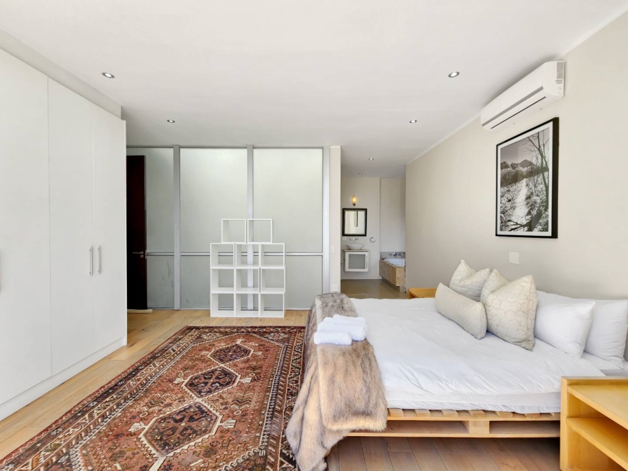 To Let 3 Bedroom Property for Rent in Camps Bay Western Cape